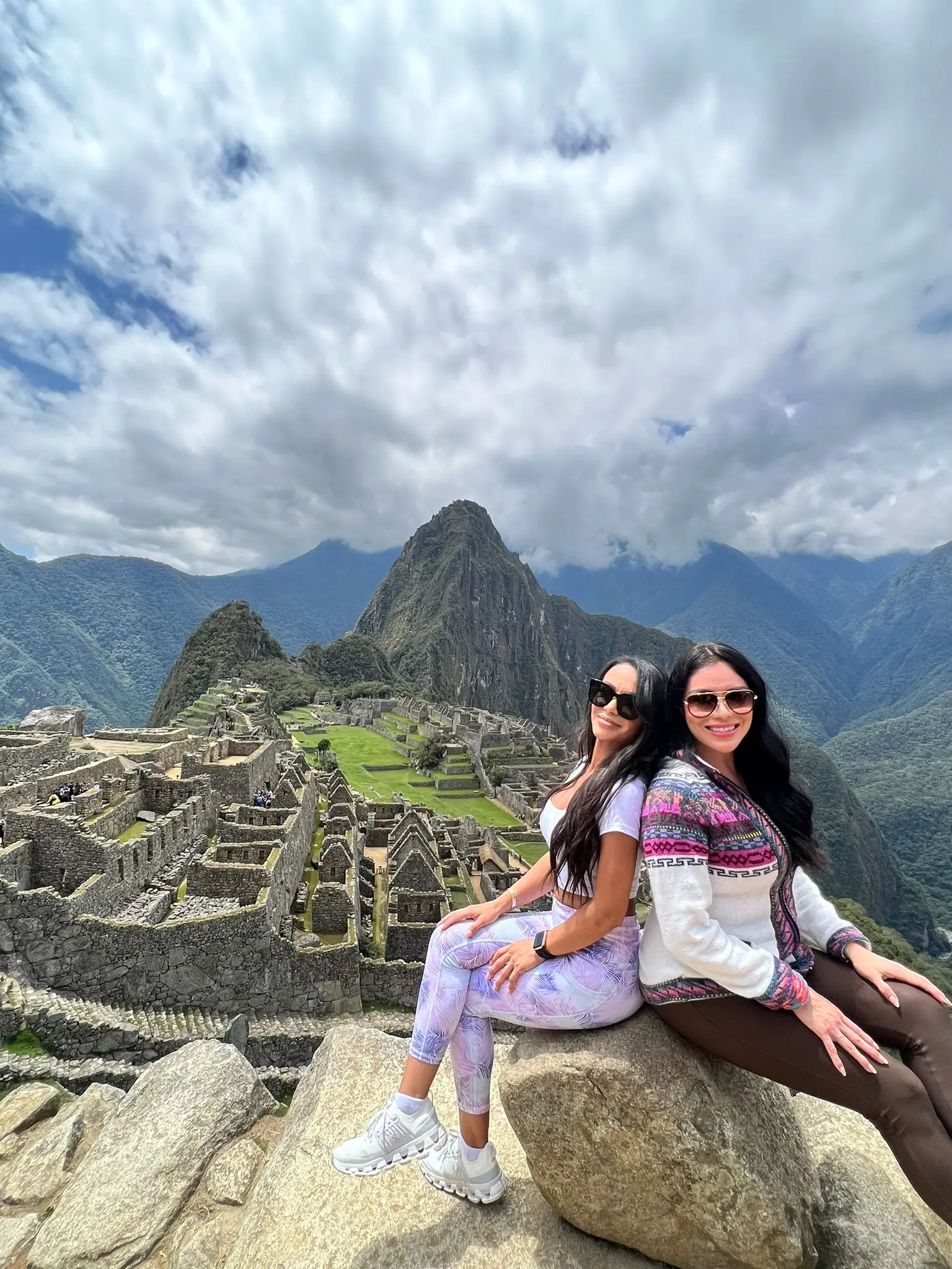 Classic Close-up photo viewpoint Machu Picchu